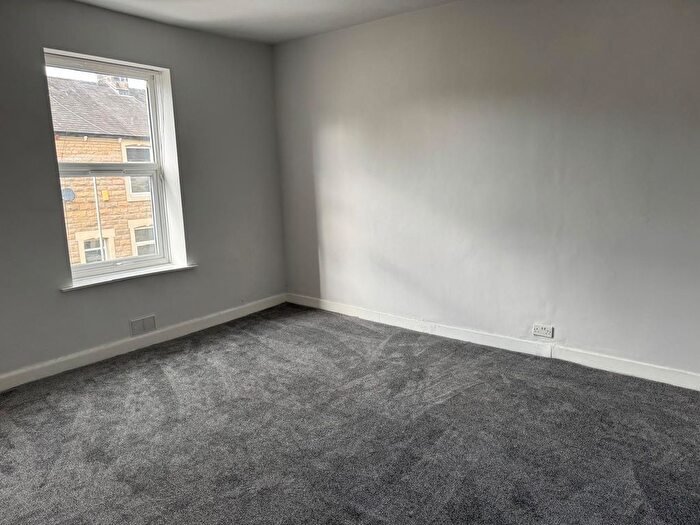 2 Bedroom End Of Terrace House To Rent In Spring Street, Rishton, BB1