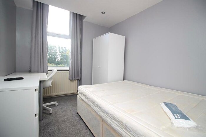 6 Bedroom Maisonette To Rent In Fairfield Road, Jesmond, Newcastle Upon Tyne, NE2