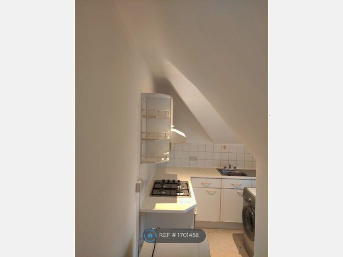 1 Bedroom Flat To Rent In Hervey Close, London, N3