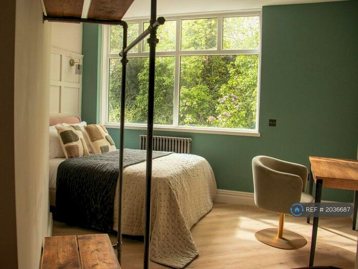 Studio To Rent In Chester Street, Curzon Park, Chester, CH4