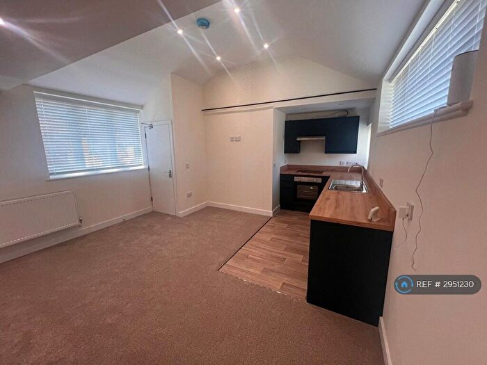 1 Bedroom Flat To Rent In Wolverton, Milton Keynes, MK12