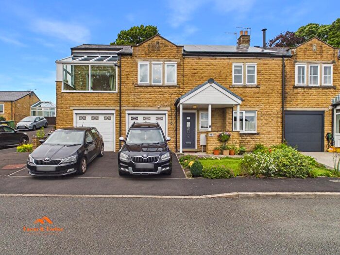 3 Bedroom Semi-Detached House For Sale In Alma Road, Colne, BB8