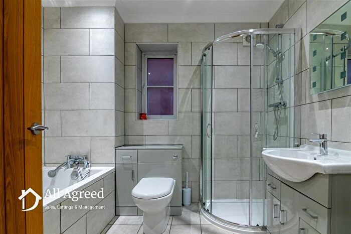 4 Bedroom Detached House For Sale In Birchwood Lane, Somercotes, DE55