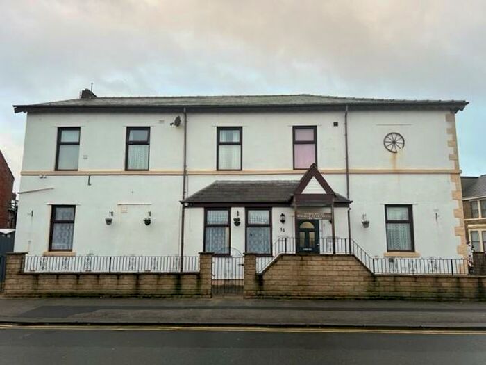 Houses for sale & to rent in FY4 1LZ, Harrowside, Squires Gate Blackpool