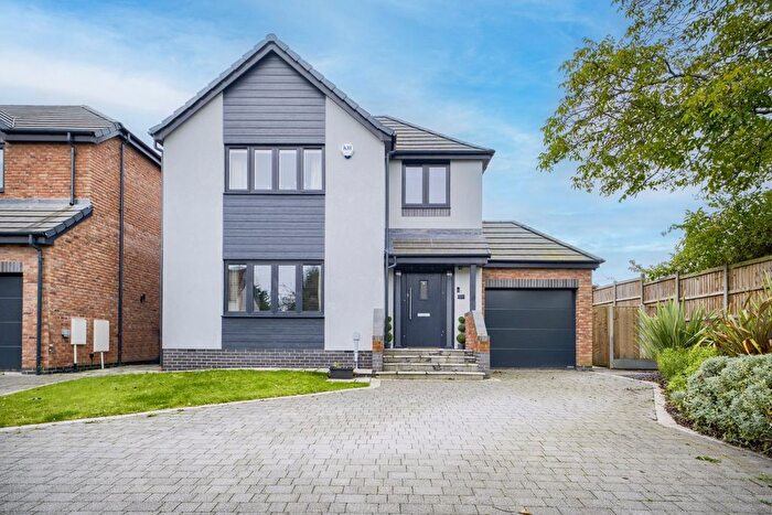 5 Bedroom Detached House For Sale In Lower Broadheath, Worcester, Worcestershire, WR2