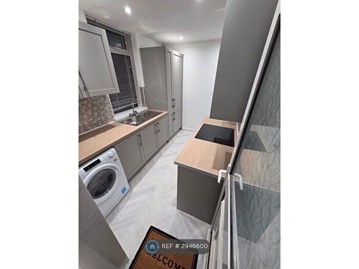 2 Bedroom Flat To Rent In Victoria Street, Hebburn, NE31