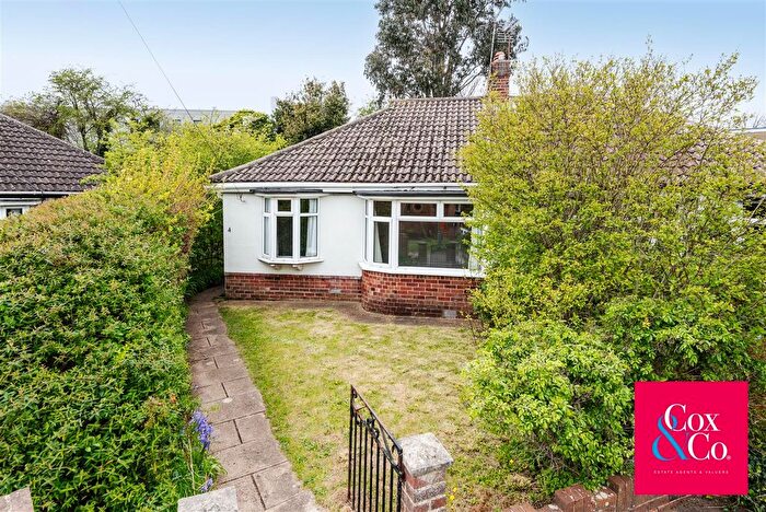 2 Bedroom Property For Sale In Garden Close, Portslade, BN41