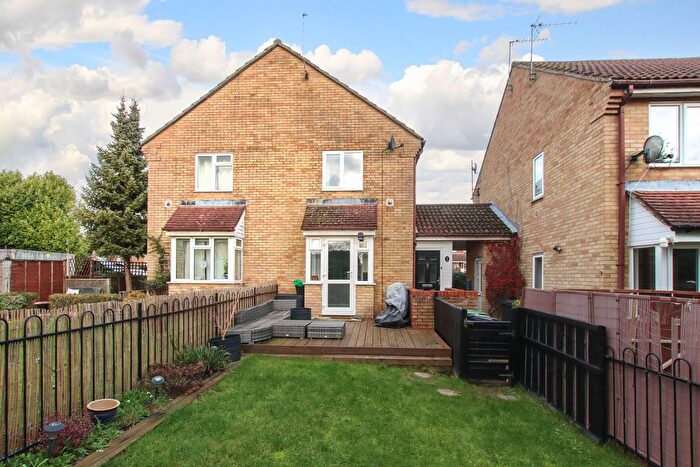 1 Bedroom Terraced House For Sale In The Lawns, Hemel Hempstead, HP1