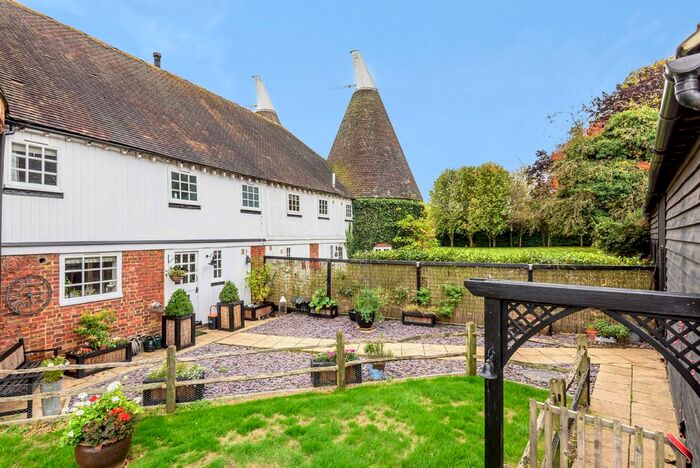 4 Bedroom Terraced House For Sale In Hunton Road, Marden, Tonbridge, TN12