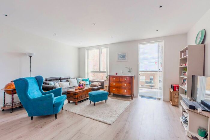 1 Bedroom Flat To Rent In High Street, Harringay, London, N8