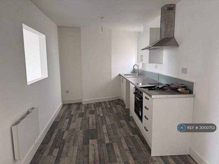 1 Bedroom Flat To Rent In Grants Walk, St Austell, PL25