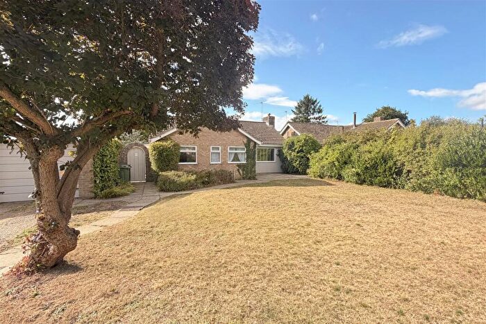 3 Bedroom Detached Bungalow For Sale In Hemmant Way, Gillingham, Beccles, NR34