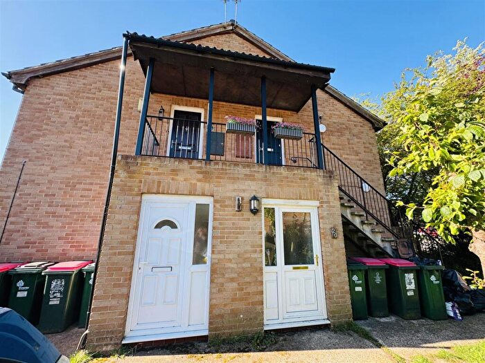 Studio To Rent In St Sampson Road, Cottesmore Green, Crawley, RH11