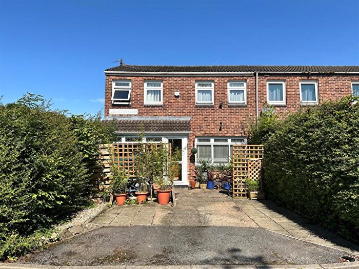 3 Bedroom Town House For Sale In Lockhouse Close, Glen Parva, LE2