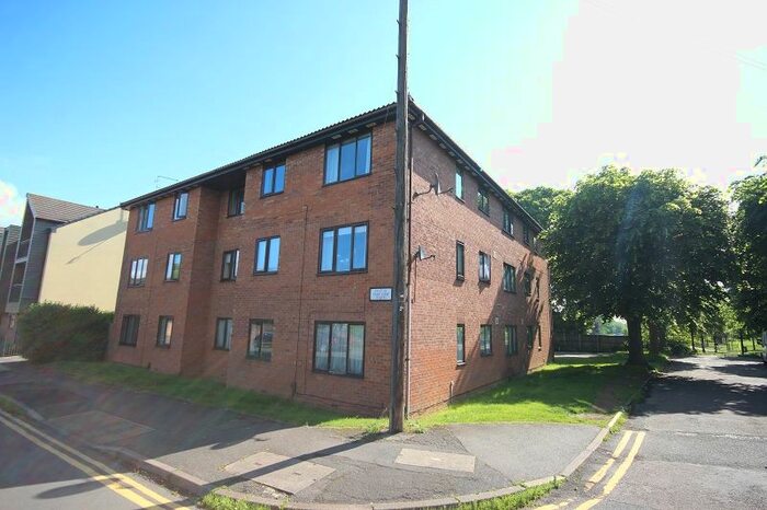 2 Bedroom Flat To Rent In Park View, Castle Street, Wellingborough, Northamptonshire., NN8