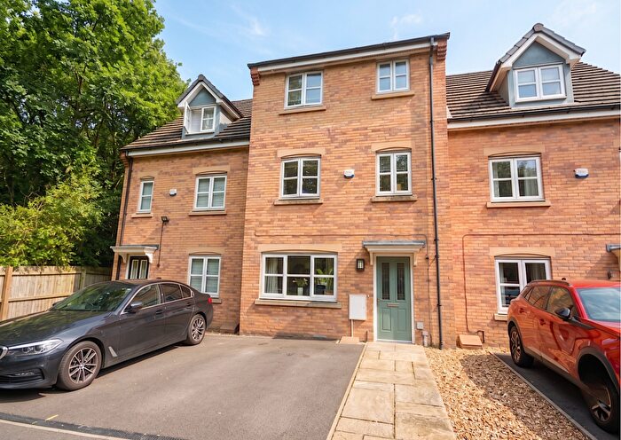 4 Bedroom Terraced House For Sale In Travers Street, M7
