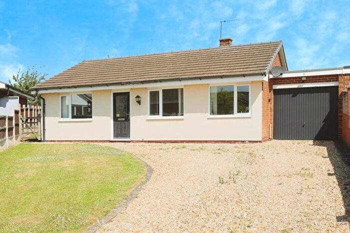 2 Bedroom Bungalow For Sale In Oakland Close, Woodsetts, Worksop, South Yorkshire, S81