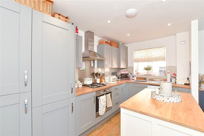 2 Bedroom Flat For Sale In Richard Road, Chichester, West Sussex, PO19