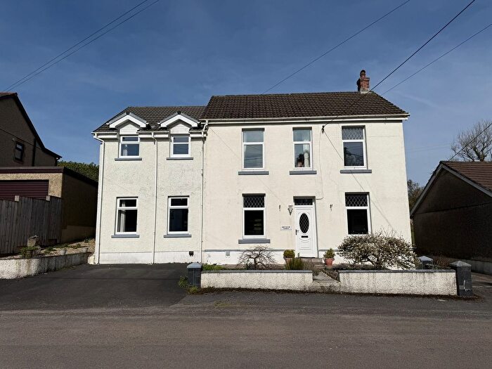 5 Bedroom Detached House For Sale In Carmel, Llanelli, Carmarthenshire., SA14