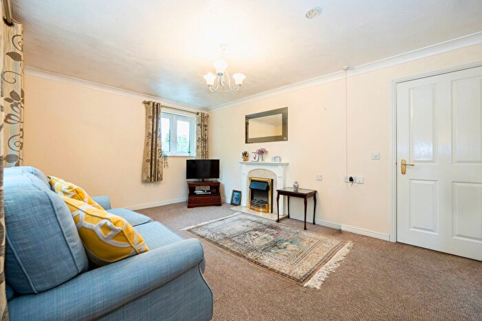 2 Bedroom Apartment For Sale In Whitehall Road, Sale, M33