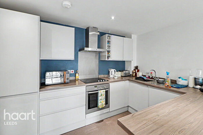 1 Bedroom Apartment For Sale In The Boulevard, Leeds, LS10