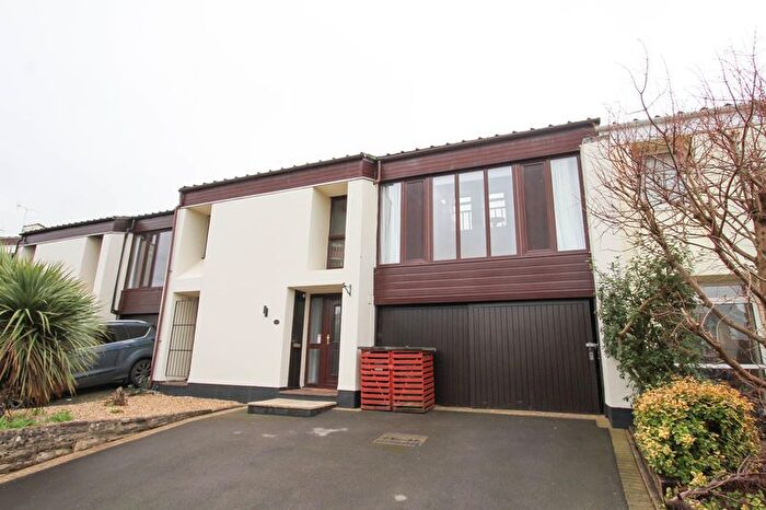 3 Bedroom Terraced House For Sale In North Street, Nailsea, BS48