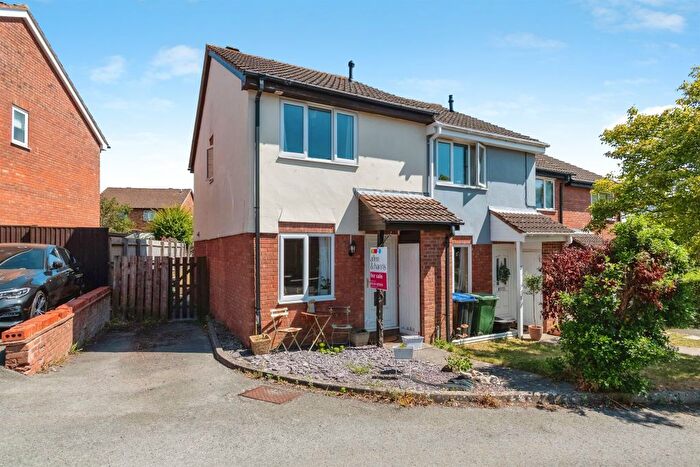 2 Bedroom Semi-Detached House For Sale In Lysley Close, Chippenham, SN15