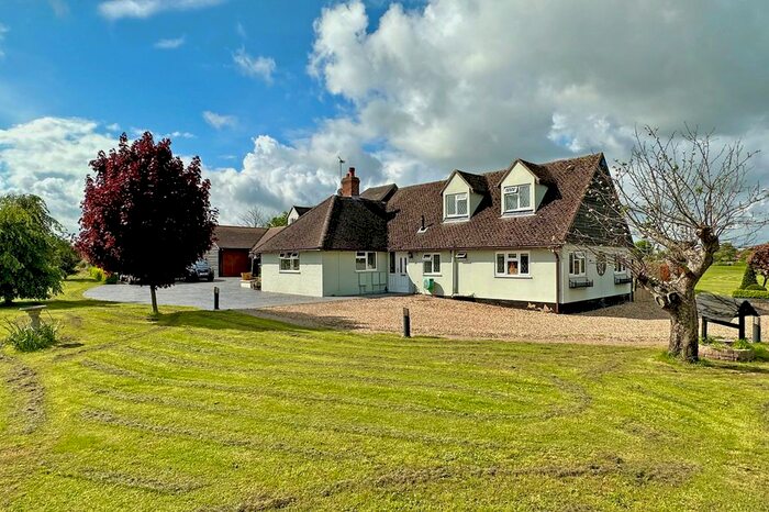 6 Bedroom Detached House For Sale In Brook Street, Benson, Wallingford, OX10