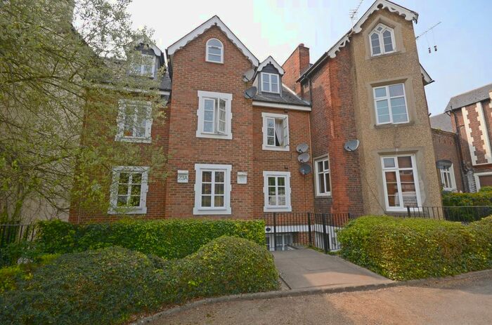 1 Bedroom Flat To Rent In Upton Park, Slough, SL1