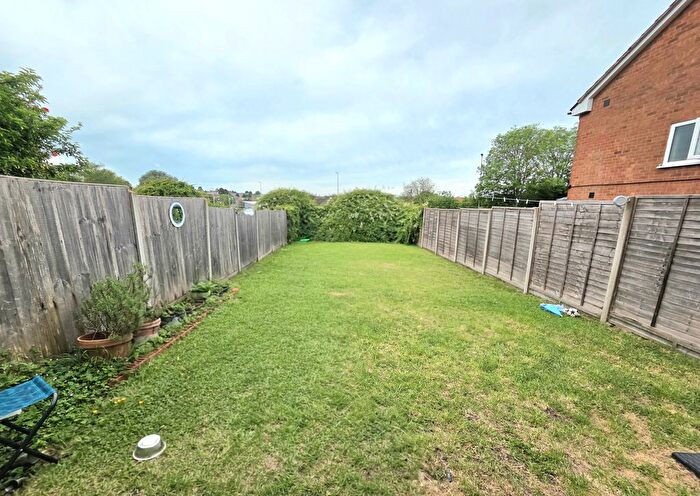 2 Bedroom End Of Terrace House For Sale In Hospital Close, Leicester, LE5