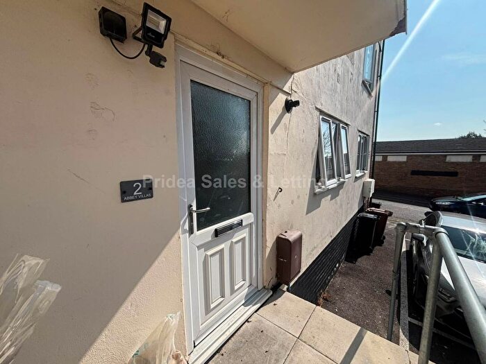 2 Bedroom Flat To Rent In Abbey Villas, Tempest Street, LN2