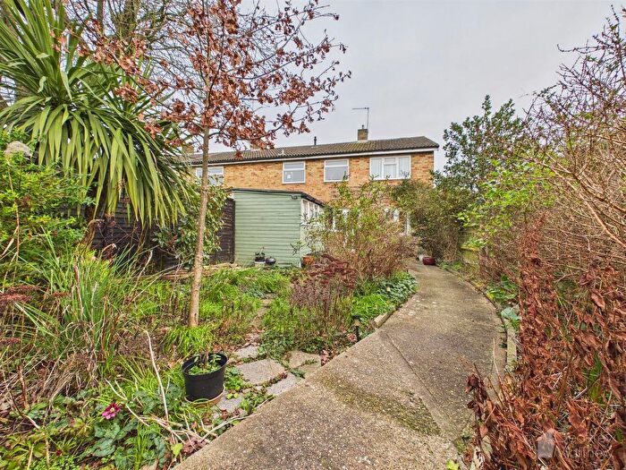 2 Bedroom End Terrace House For Sale In Hudson Road, Stevenage, SG2