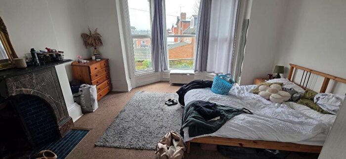 2 Bedroom Apartment To Rent In Richmond Road, Leeds, West Yorkshire, LS6