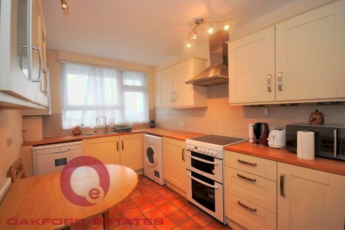 1 Bedroom Flat To Rent In Hall Street, Islington, EC1V