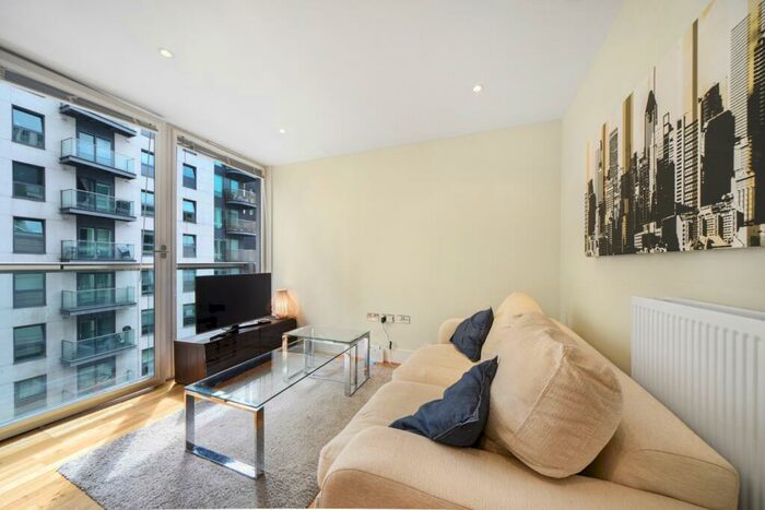 1 Bedroom Flat To Rent In Cobalt Point, Lanterns Court, Millharbour, Canary Wharf, London, E14