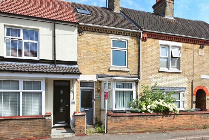 4 Bedroom Terraced House For Sale In Star Road, Peterborough, PE1
