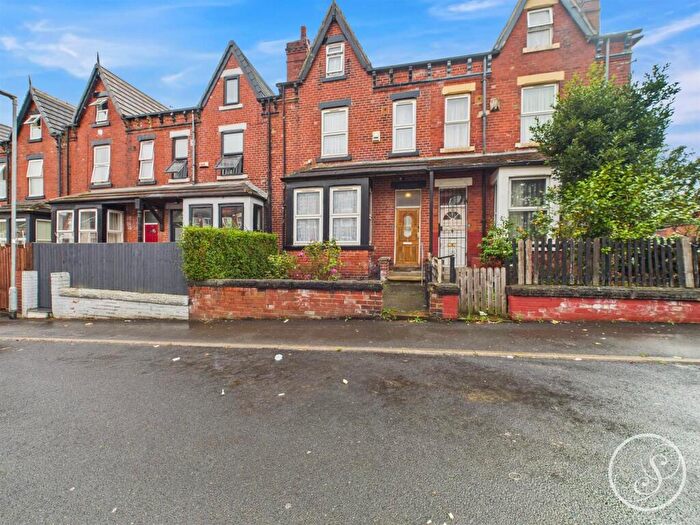 5 Bedroom Terraced House For Sale In Hamilton Avenue, Leeds, LS7