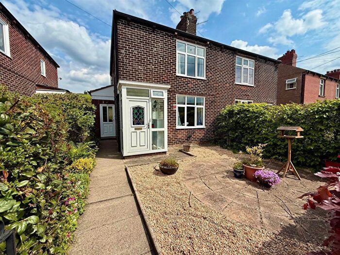 3 Bedroom Semi-Detached House For Sale In Lea Road, Hayfield, High Peak, SK22