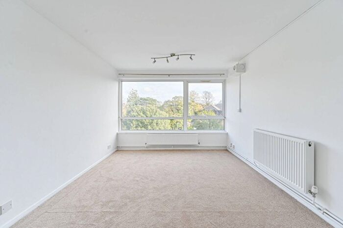 1 Bedroom Flat To Rent In Rectory Road, Beckenham, BR3