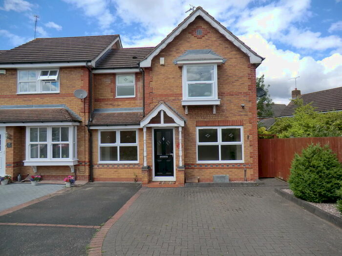 3 Bedroom End Of Terrace House To Rent In Beautiful Family Home -Binley, CV3