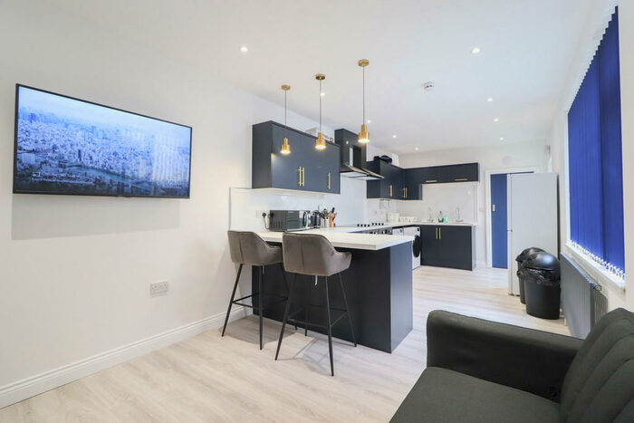 Studio To Rent In Coundon Road, City Centre, Coventry, CV1