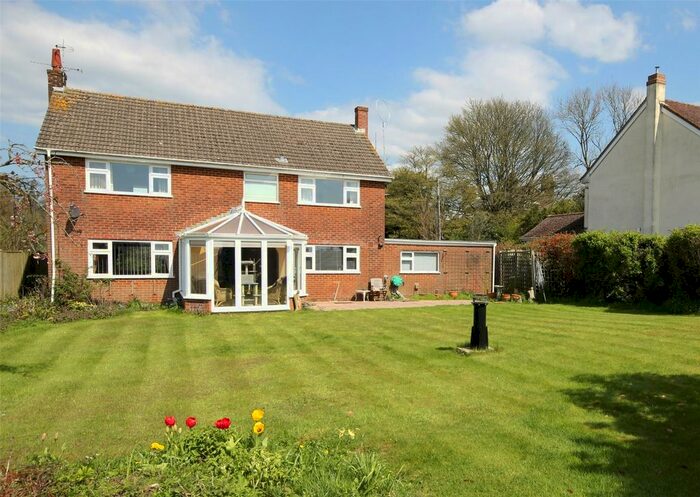 4 Bedroom Detached House For Sale In Lasham, Alton, GU34