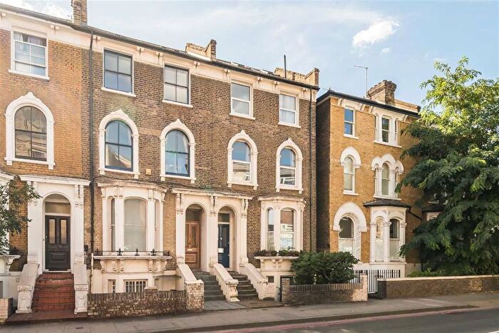 1 Bedroom Flat For Sale In Stockwell Road, Brixton, SW9