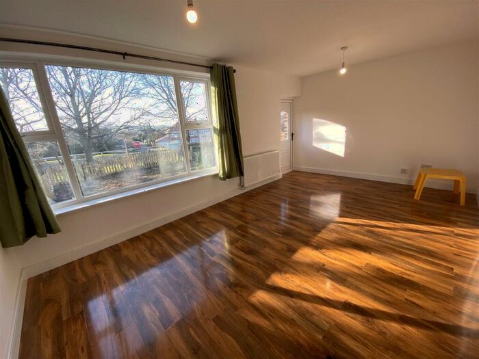 4 Bedroom Semi-Detached House To Rent In St. Bedes Close, Durham, DH1