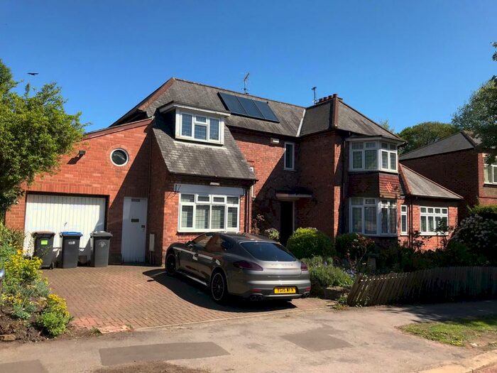 3 Bedroom Detached House To Rent In Whinney Hill, Durham City, DH1