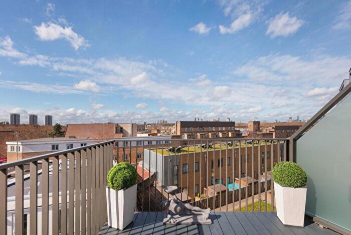 2 Bedroom Flat For Sale In Steel House Yard, Bombay Street, SE16