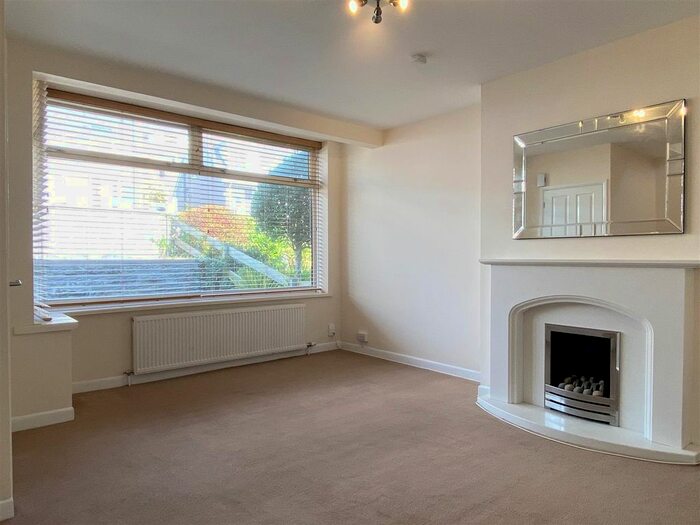 3 Bedroom Semi-Detached House To Rent In Woodcote, Killay, Swansea, SA2