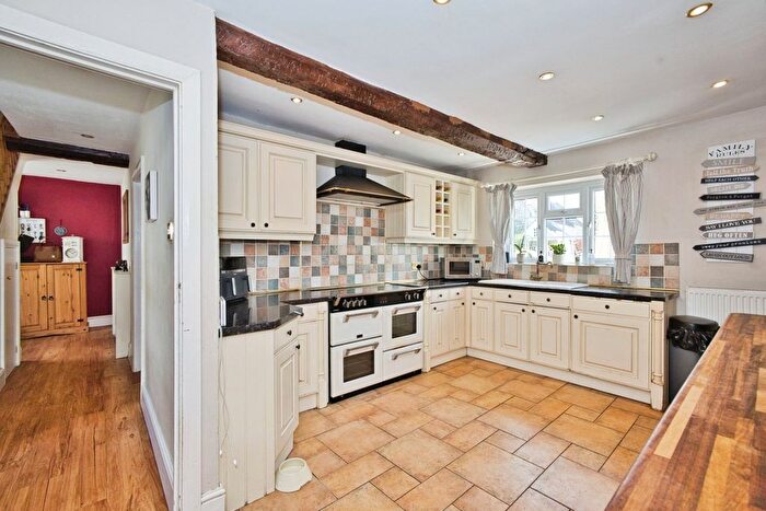 4 Bedroom Semi-Detached House For Sale In Church Road, Bawdrip, Bridgwater, TA7