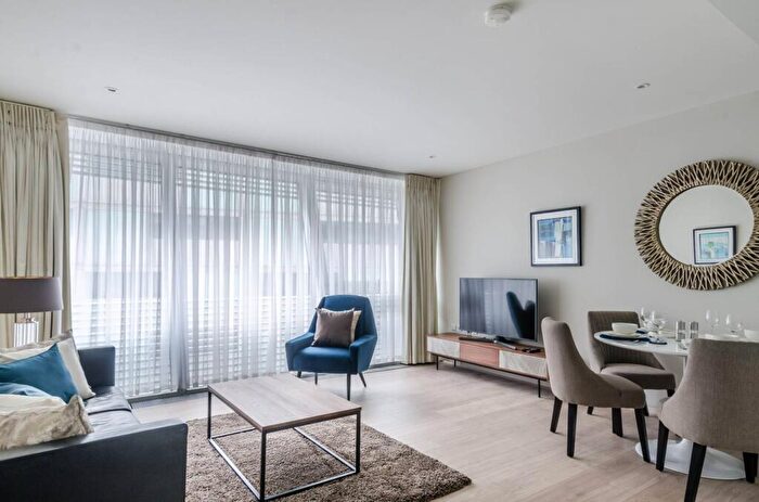 1 Bedroom Flat To Rent In Albion Riverside, Battersea, London, SW11