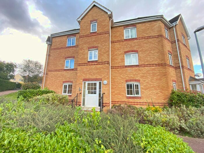 2 Bedroom Flat To Rent In Avery Close, Leighton Buzzard, LU7